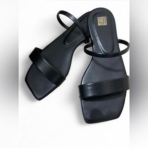 Chic Black Strappy Sandals